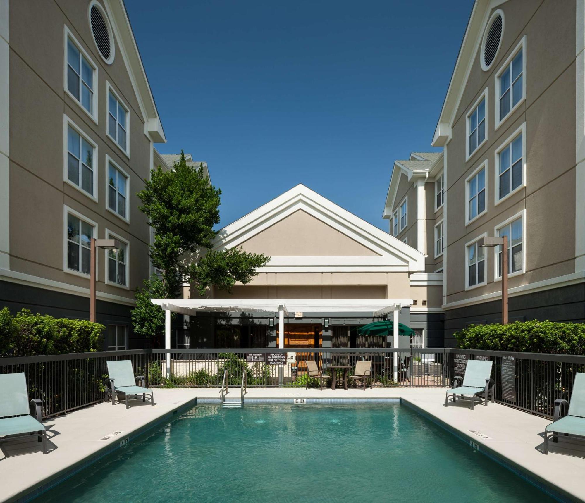 Hotel Homewood By Hilton Nw Near The Domain 3*