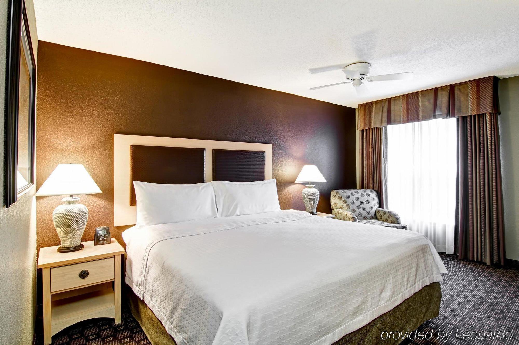 Hotel Homewood By Hilton Nw Near The Domain 3*